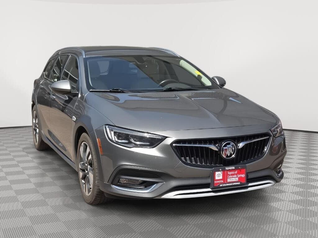 2018 BUICK Regal TourX