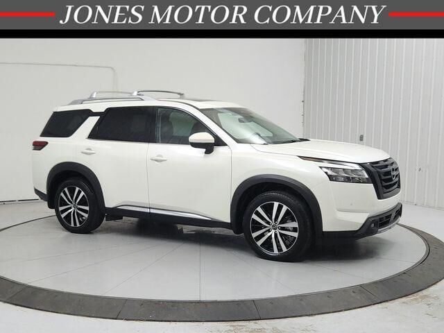 2024 NISSAN Pathfinder