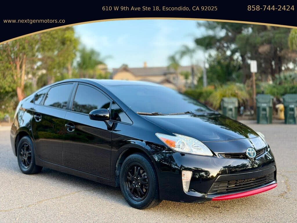 2015 TOYOTA PRIUS