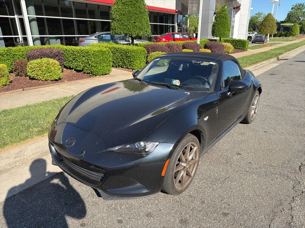 2022 MAZDA MX-5