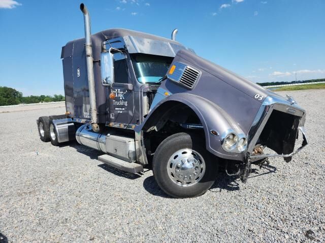 2015 FREIGHTLINER Coronado