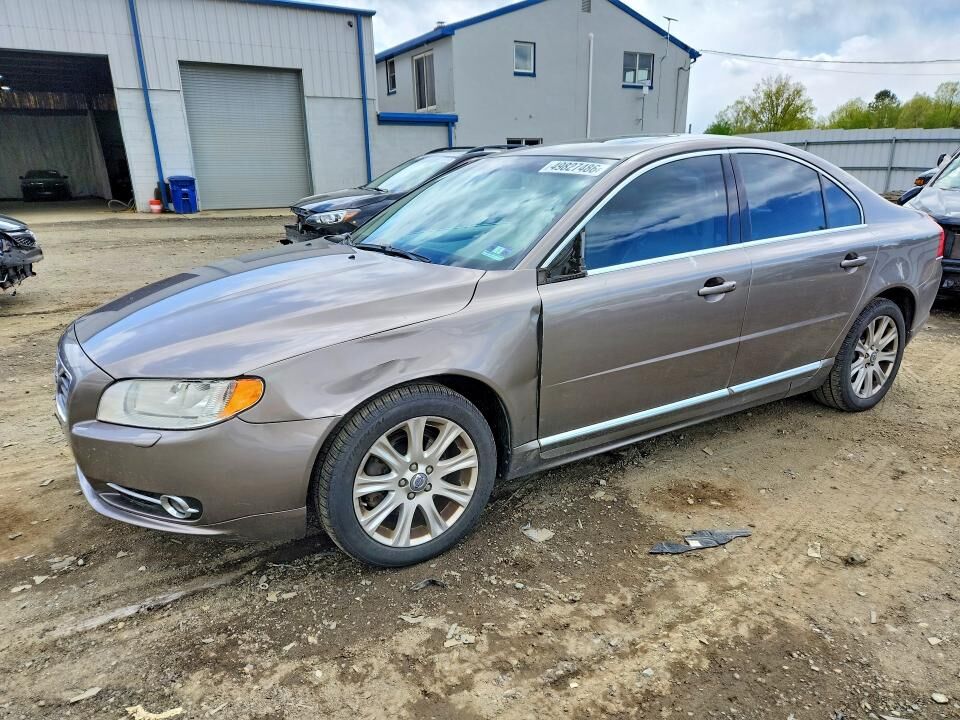 2011 VOLVO S80