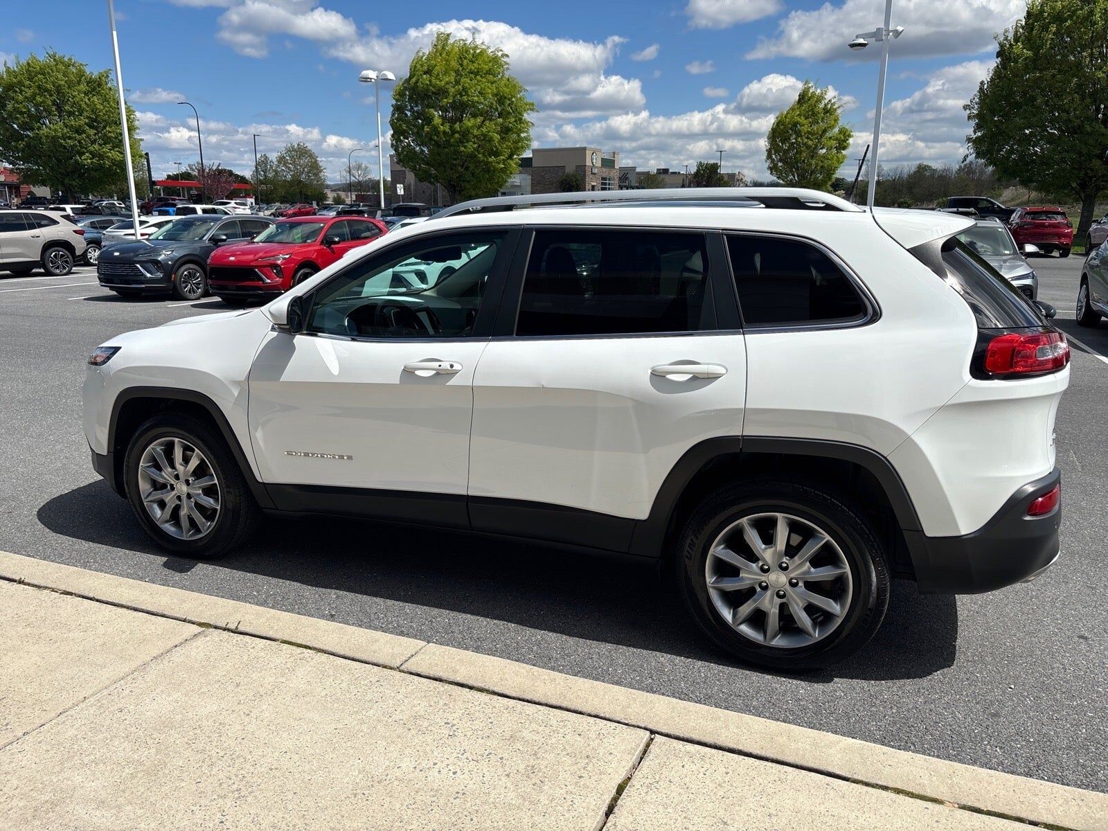 2018 JEEP Cherokee
