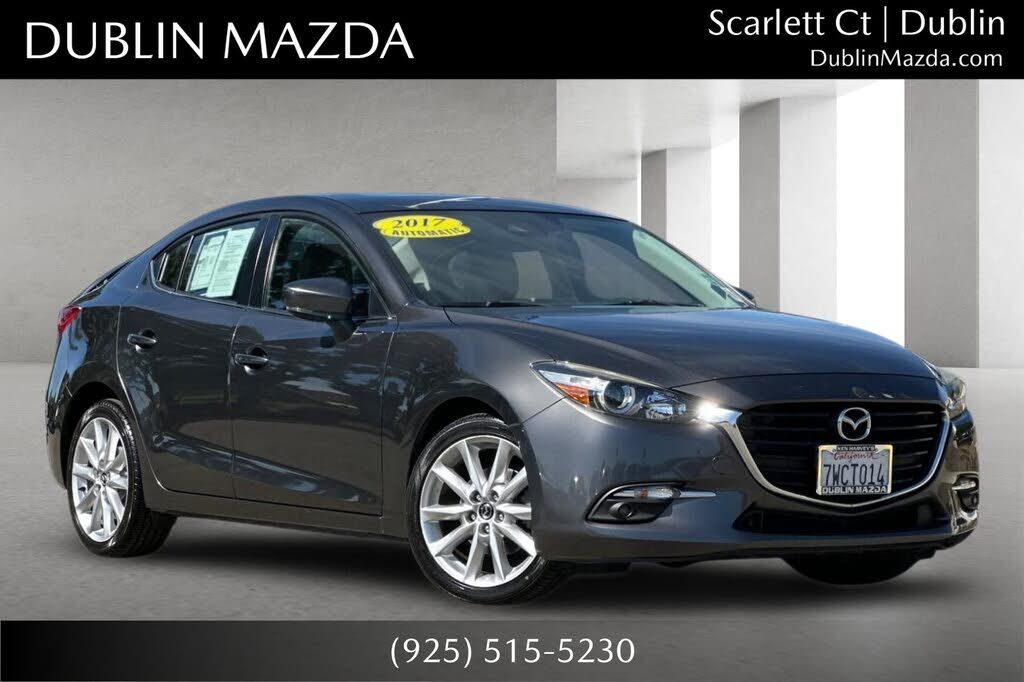 2017 MAZDA Mazda3
