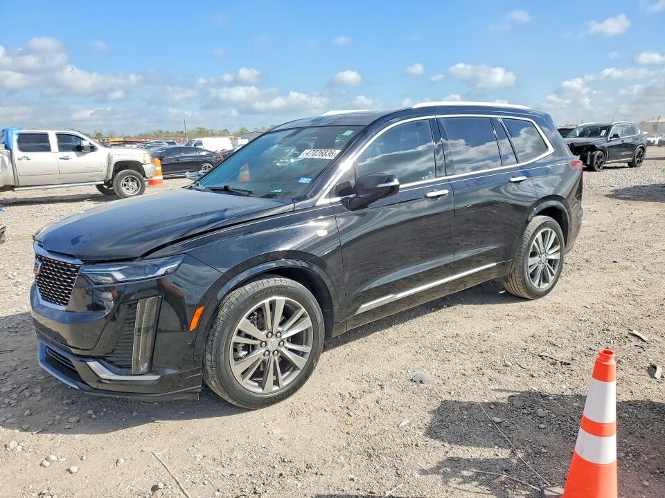 2021 CADILLAC XT6