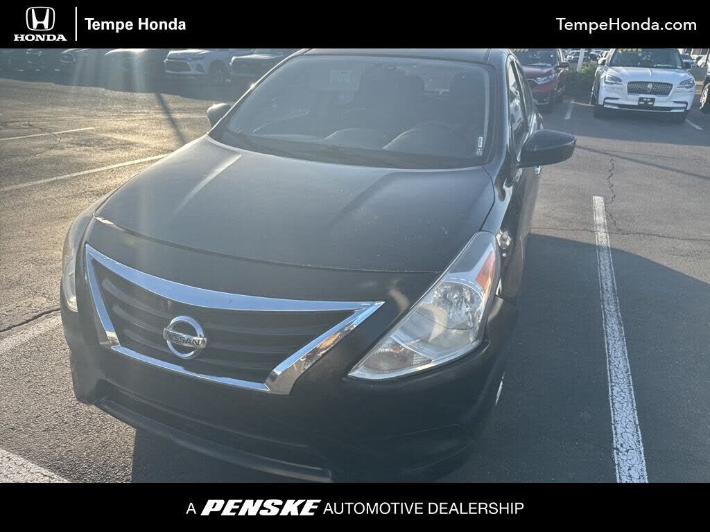 2019 NISSAN Versa
