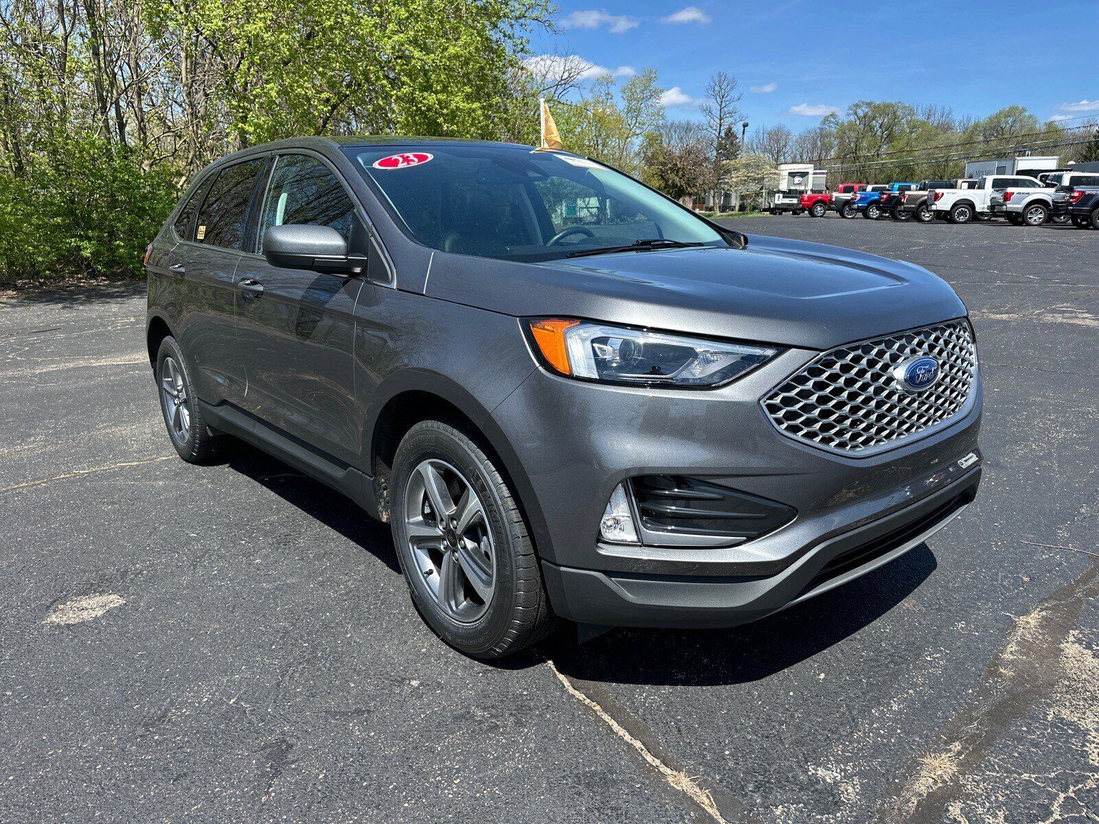 2023 FORD Edge