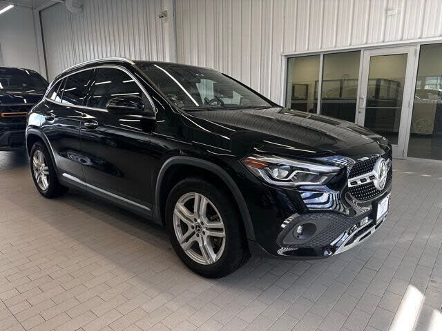2021 MERCEDES-BENZ GLA-Class