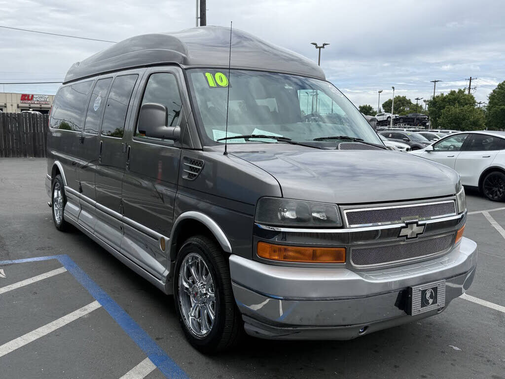2010 CHEVROLET Express
