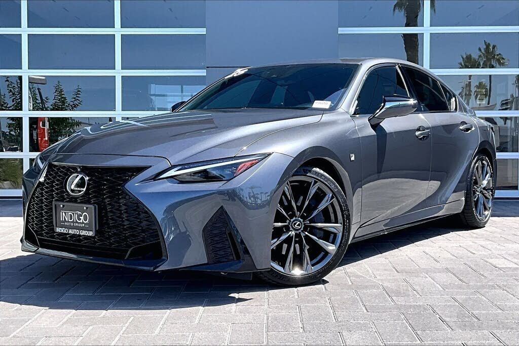2023 LEXUS IS