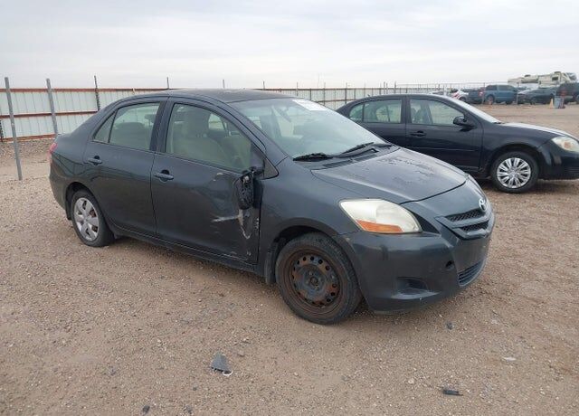 2008 TOYOTA Yaris