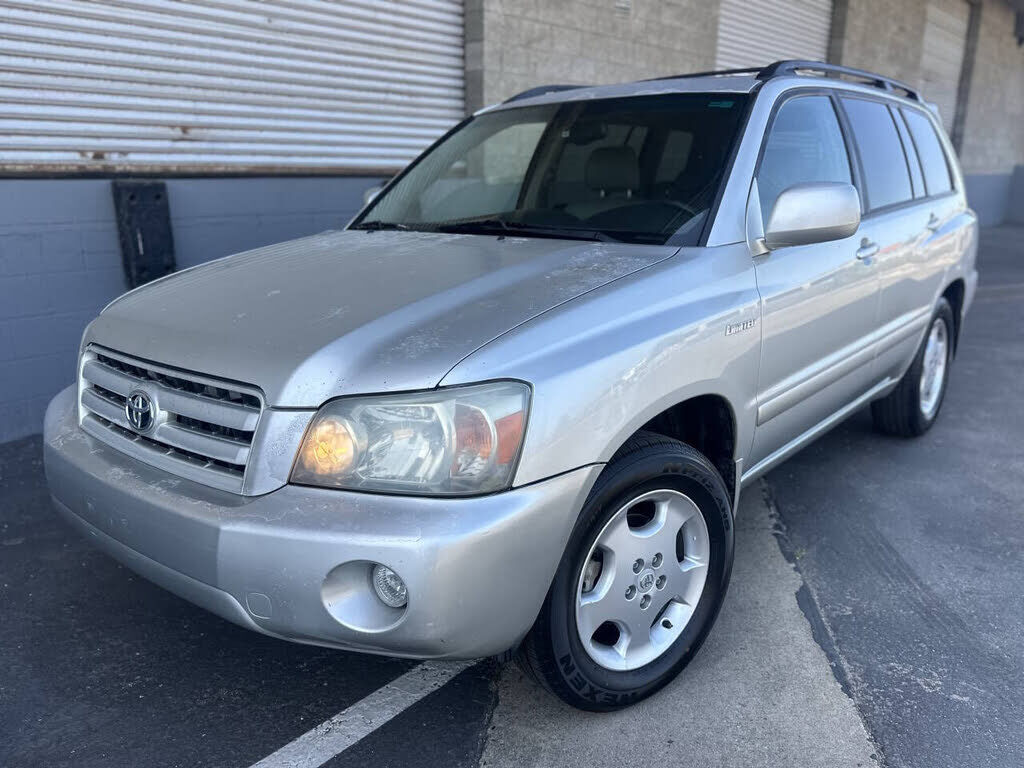 2004 TOYOTA Highlander