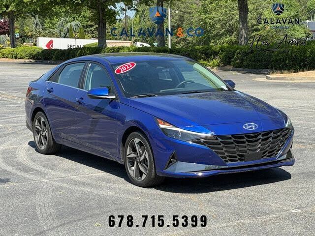 2022 HYUNDAI Elantra