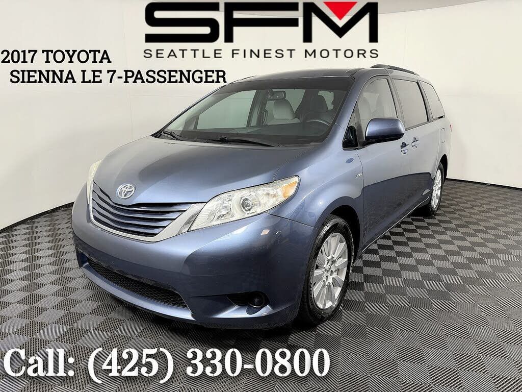 2017 TOYOTA Sienna