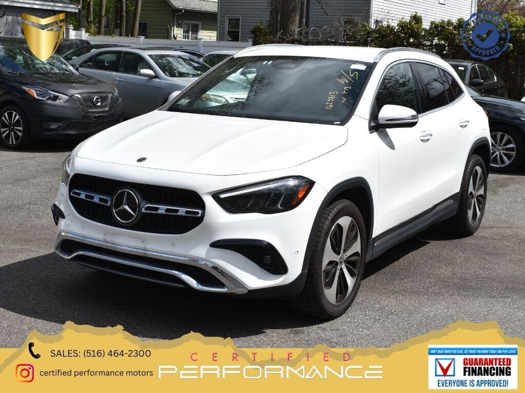 2025 MERCEDES-BENZ GLA-Class