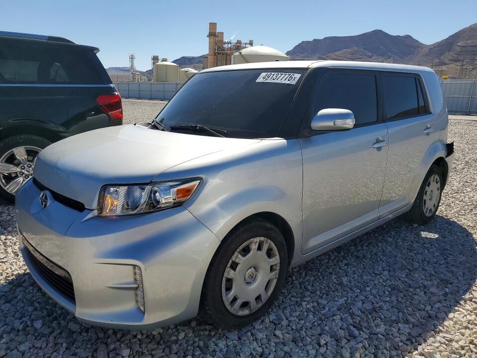 2015 TOYOTA SCION