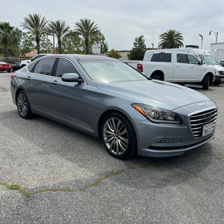 2015 HYUNDAI Genesis