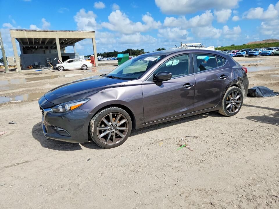 2018 MAZDA Mazda3