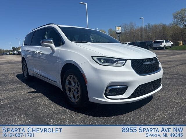 2022 CHRYSLER Pacifica