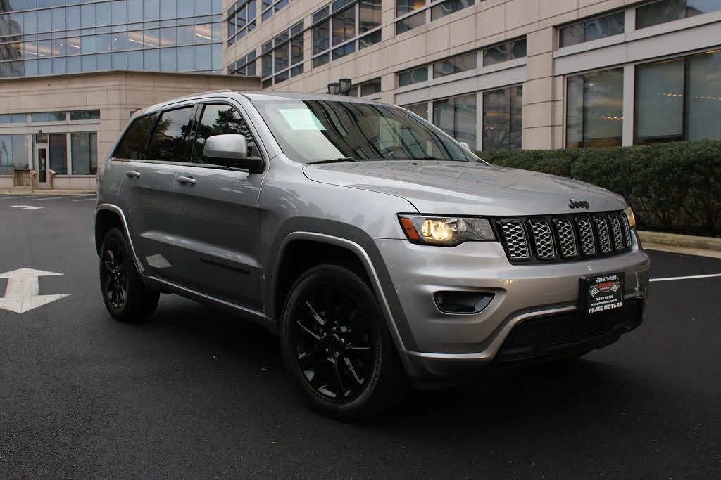 2017 JEEP Grand Cherokee