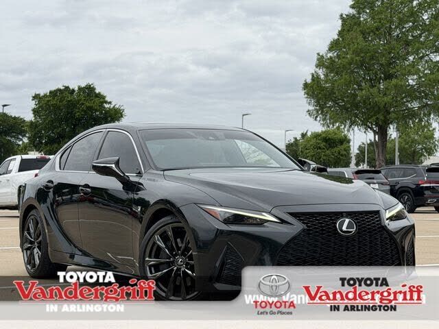 2023 LEXUS IS