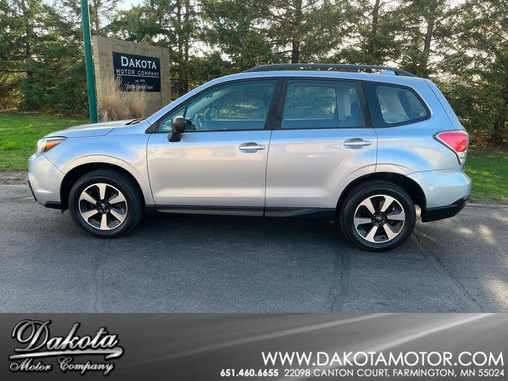 2017 SUBARU Forester