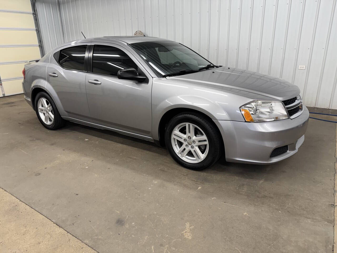 2014 DODGE Avenger