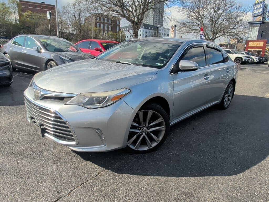 2018 TOYOTA Avalon