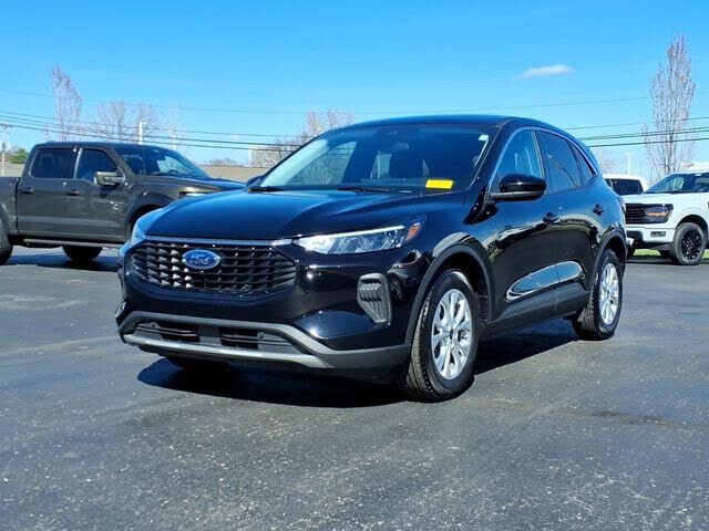 2023 FORD Escape