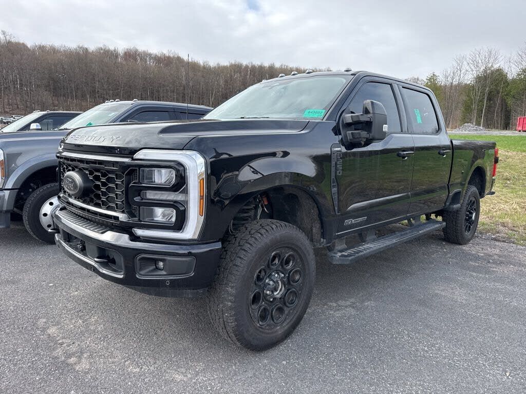 2025 FORD F-250