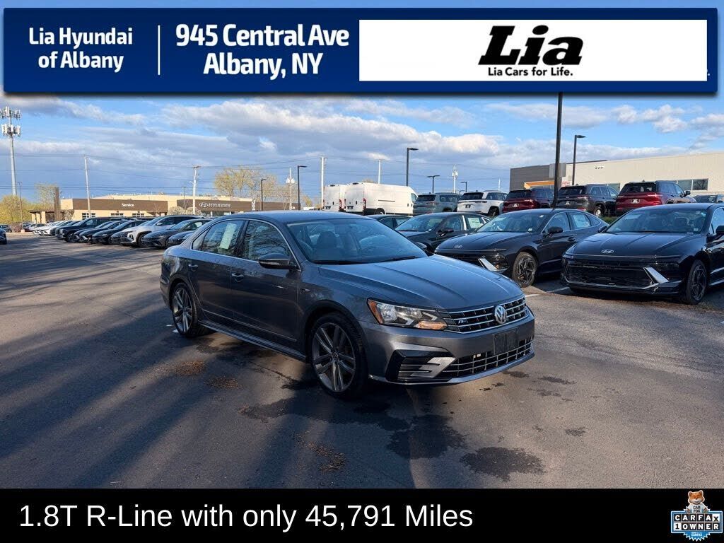 2017 VOLKSWAGEN Passat