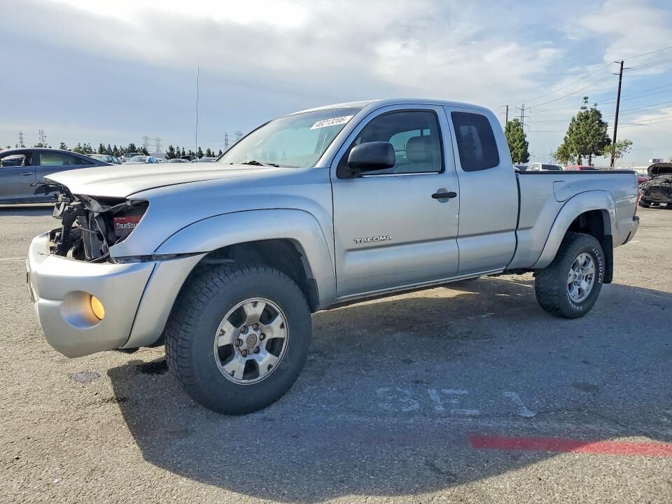 2005 TOYOTA Tacoma