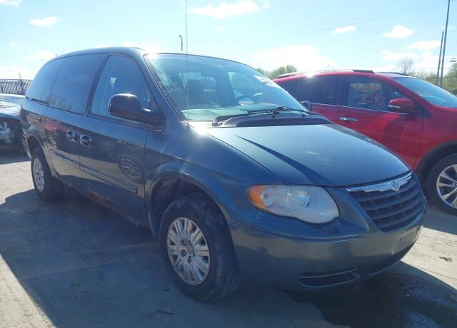 2007 CHRYSLER Town and Country