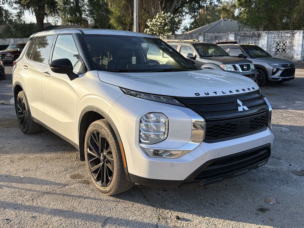 2022 MITSUBISHI Outlander