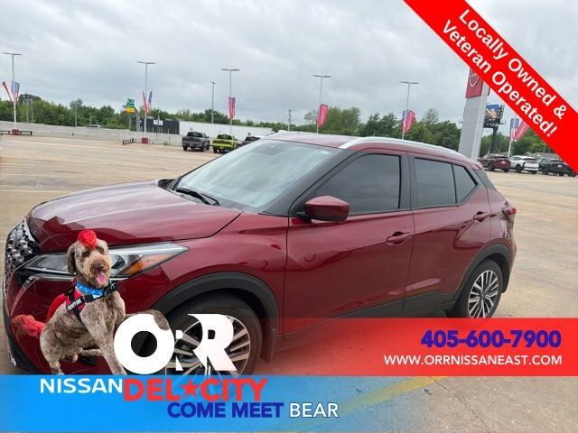 2023 NISSAN Kicks
