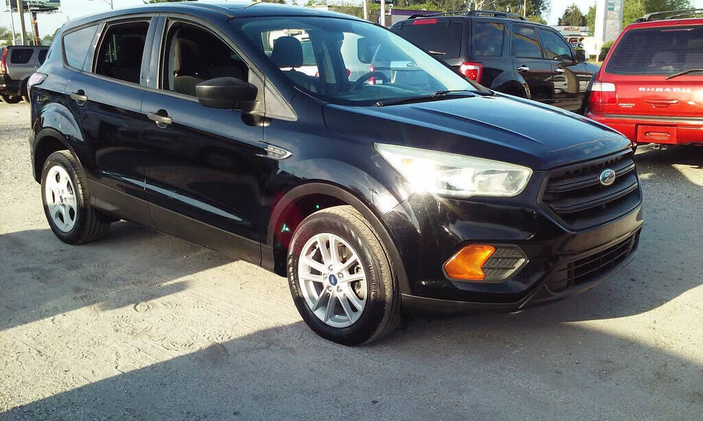2017 FORD Escape