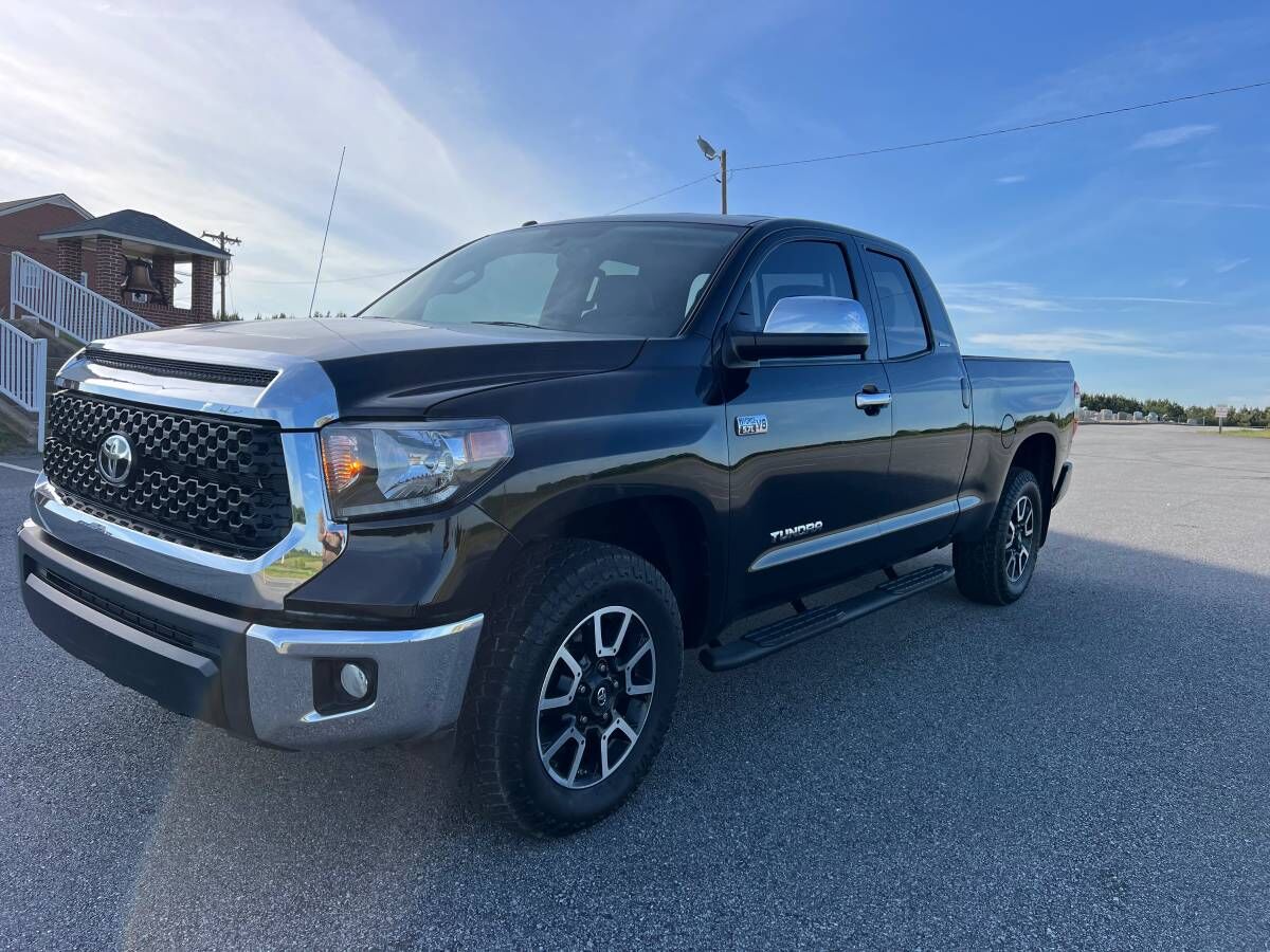 2017 TOYOTA Tundra