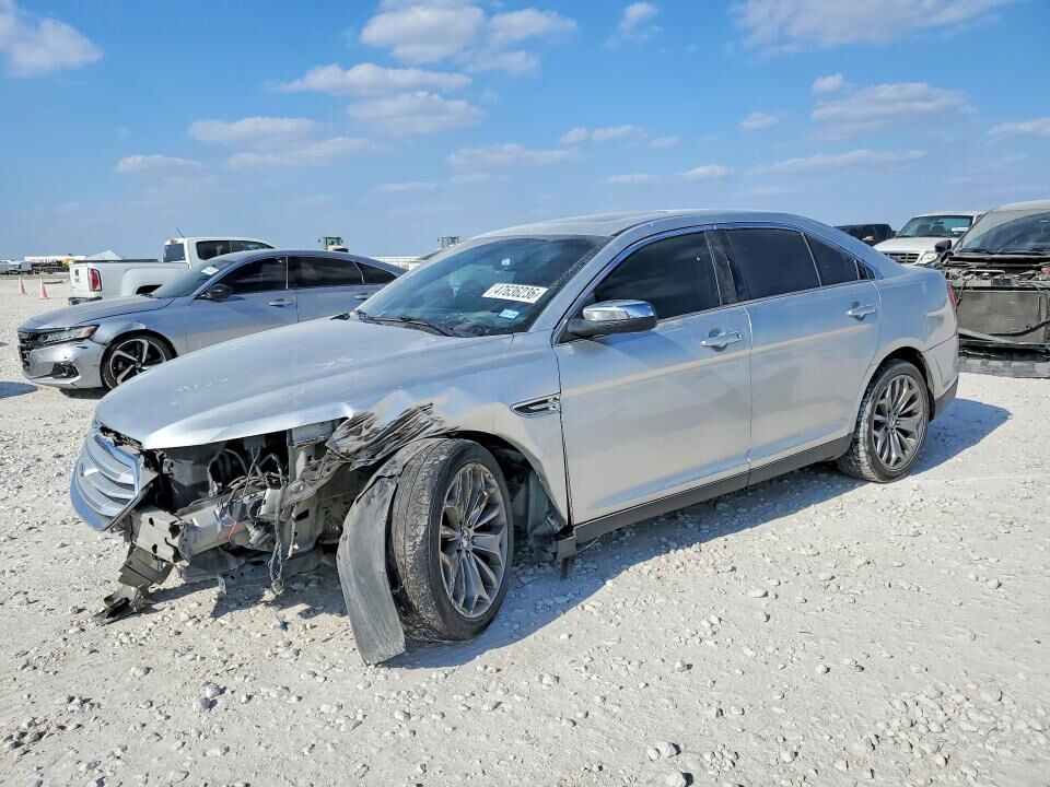 2013 FORD Taurus
