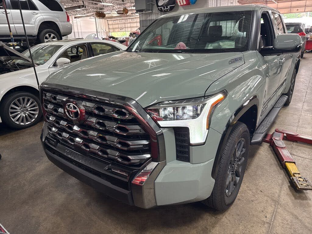 2025 TOYOTA Tundra