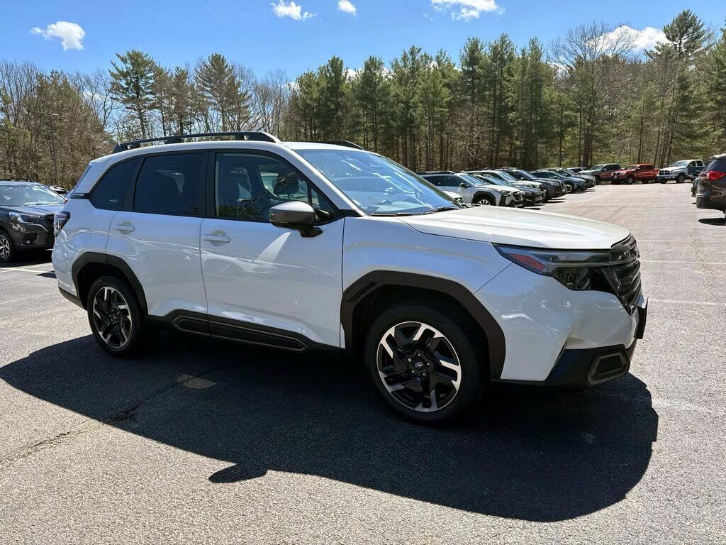 2025 SUBARU Forester