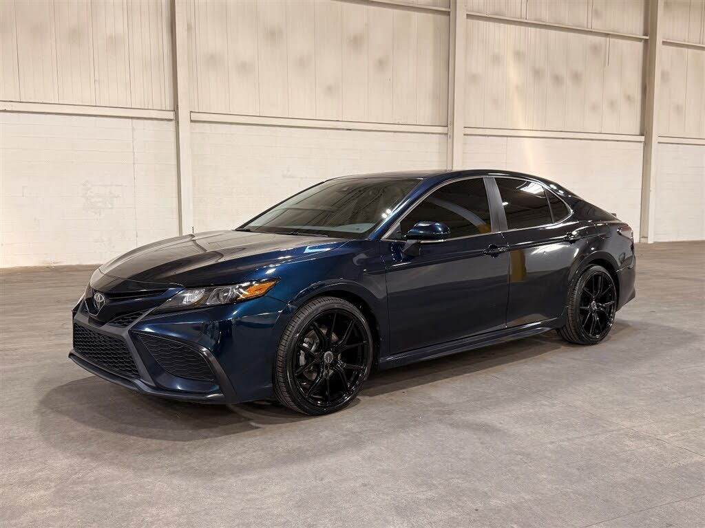 2021 TOYOTA Camry