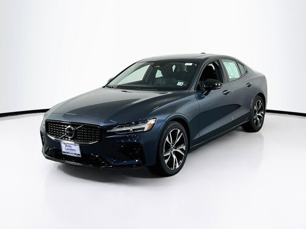 2024 VOLVO S60