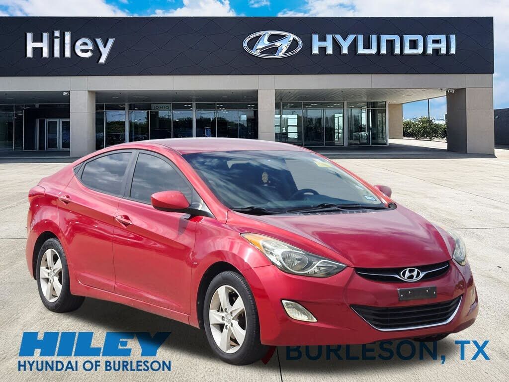 2012 HYUNDAI Elantra
