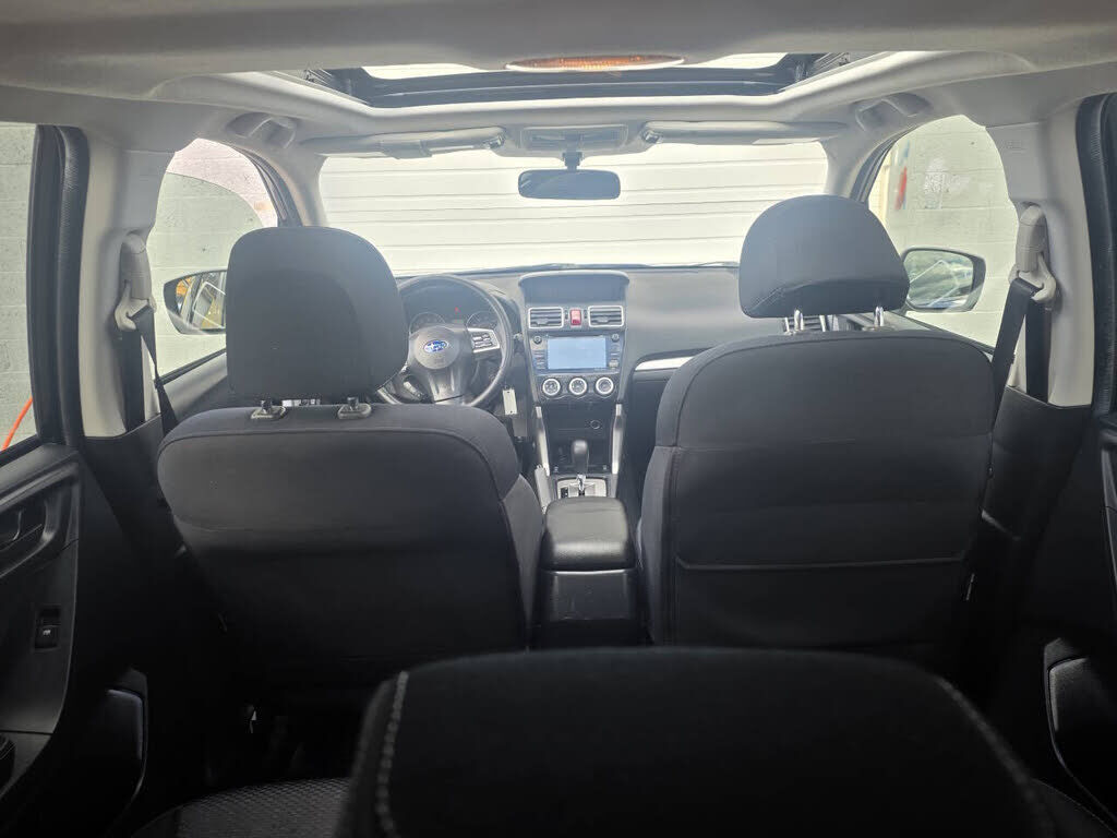 2016 SUBARU Forester