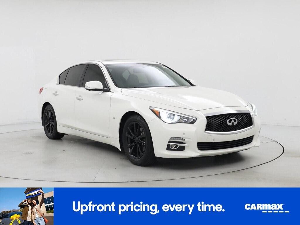 2015 INFINITI Q50