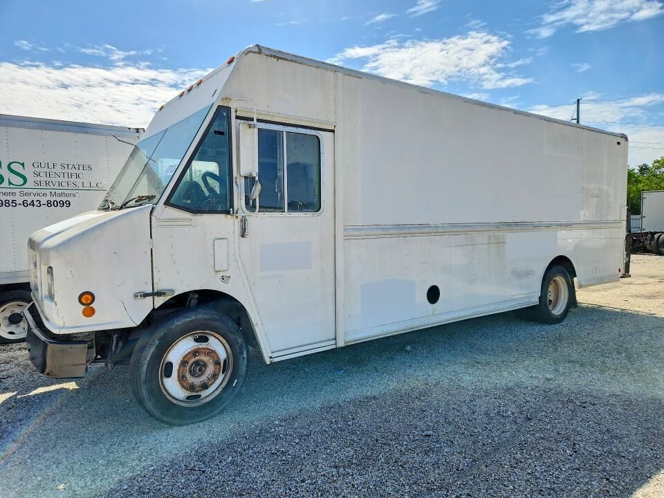 2007 FREIGHTLINER MT 55 Chassis