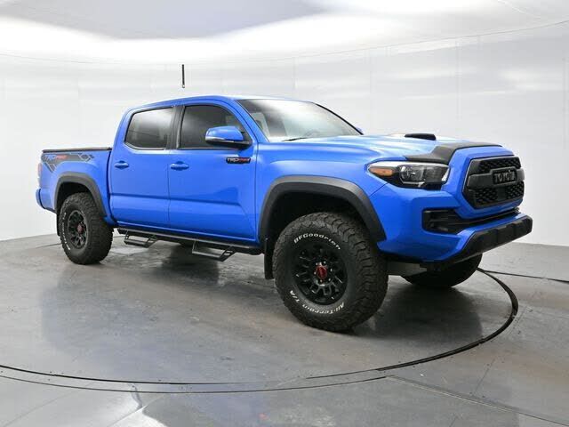 2019 TOYOTA Tacoma