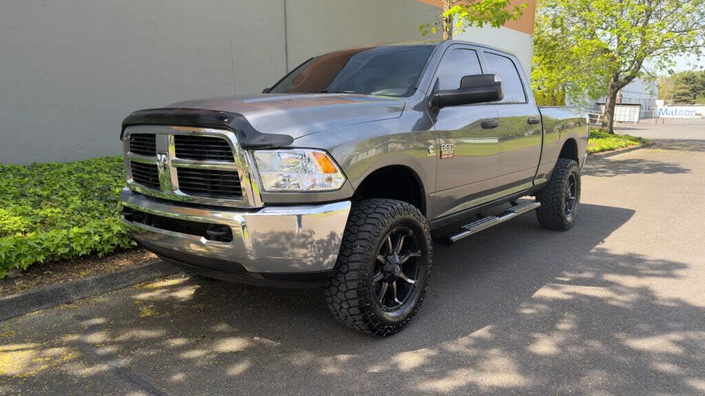 2012 DODGE Ram
