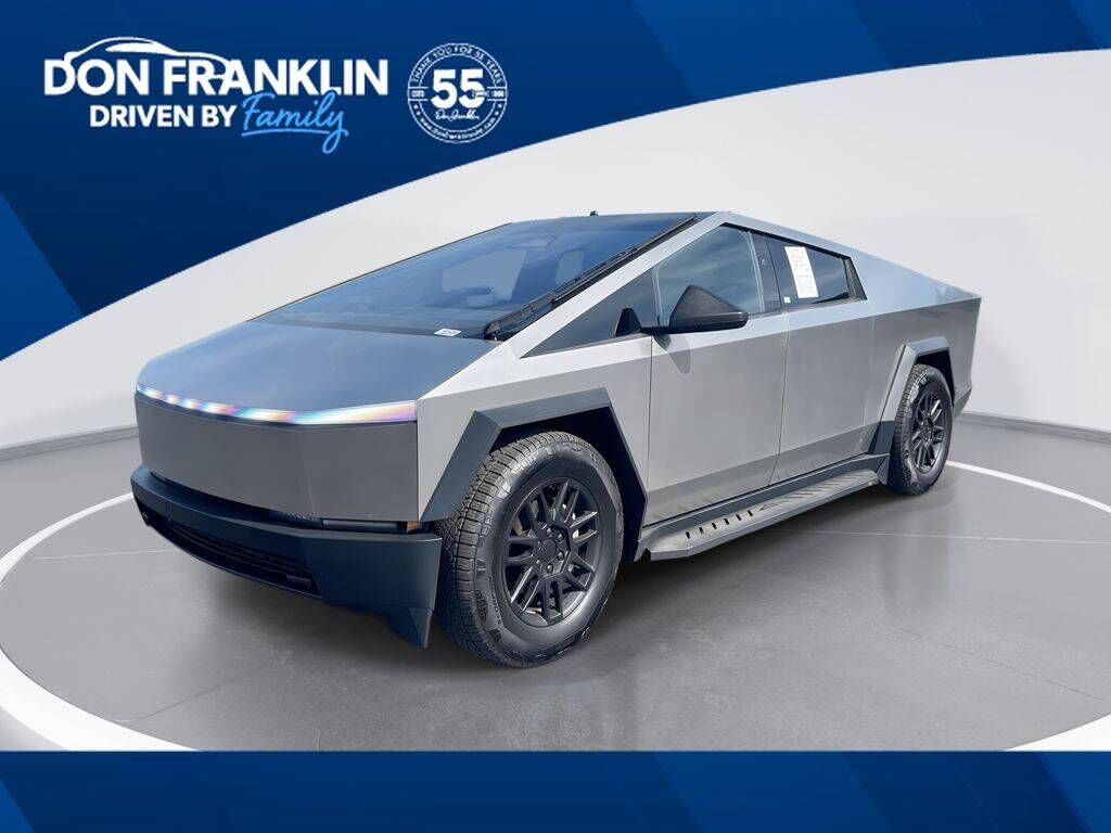 2024 TESLA Cybertruck