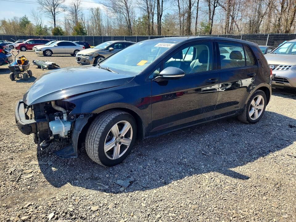 2017 VOLKSWAGEN Golf